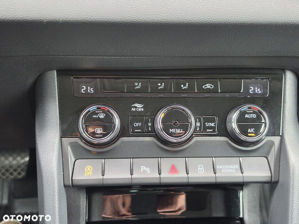 Skoda Karoq 1.5 TSI ACT 4x2 Ambition DSG - 26