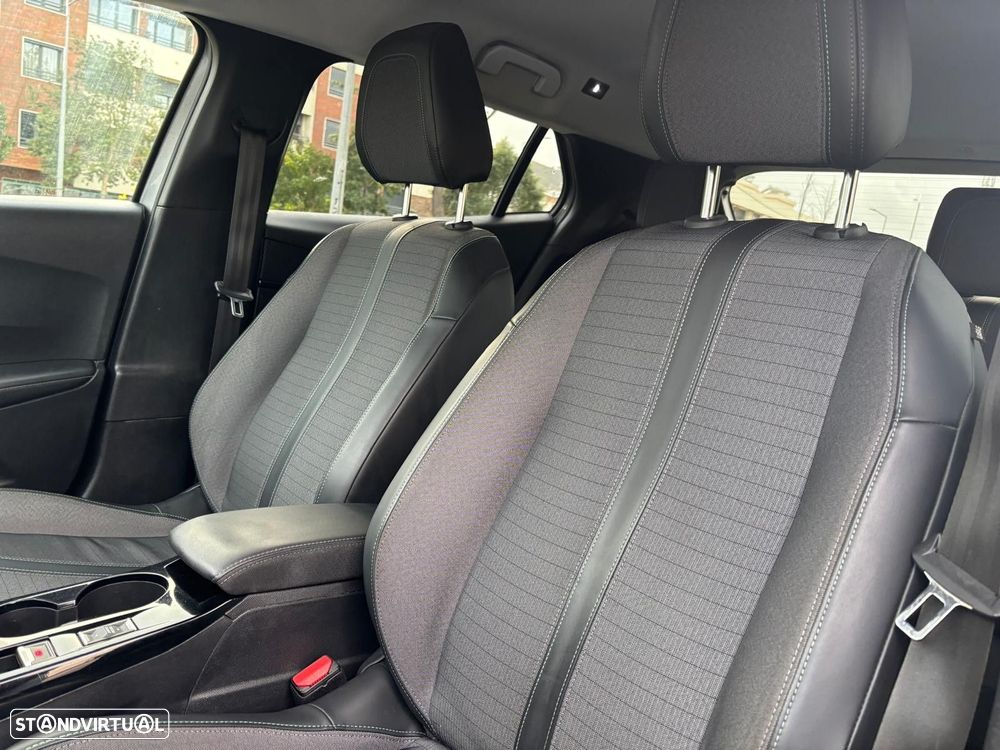 Peugeot 2008 1.5 BlueHDi Allure Pack - 21