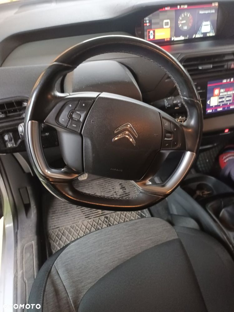 Citroën C4 Picasso - 10