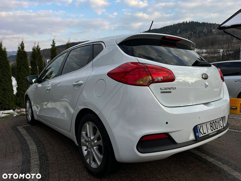Kia Ceed 1.6 GDI XL DCT - 6