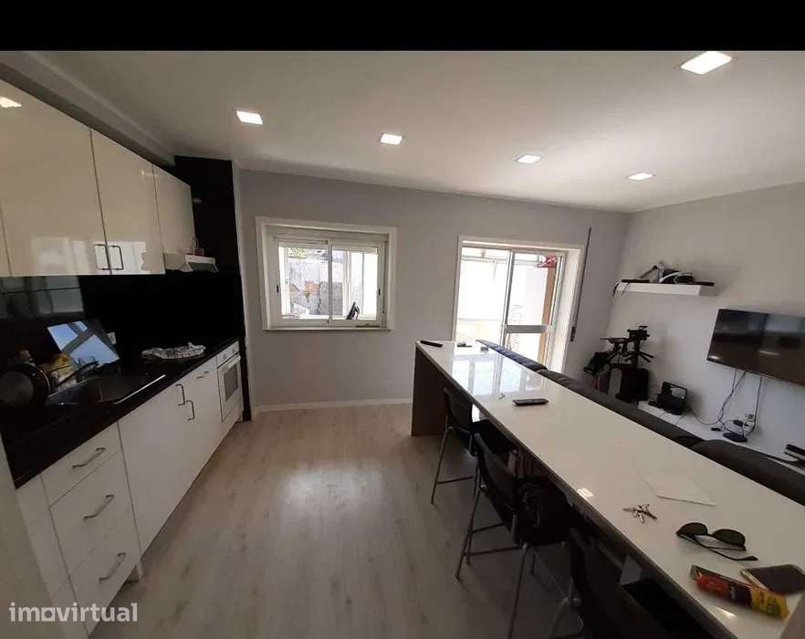 T3 com 2 casas de banho e garagem em Paranhos - Grande imagem: 5/12