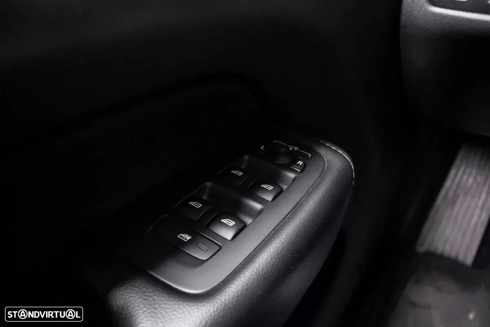 Volvo XC 60 2.0 T6 PHEV Inscription AWD - 19