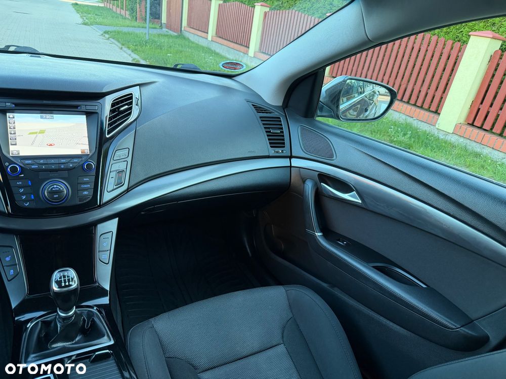 Hyundai i40 i40cw 1.6 Fifa World Cup Edition - 22