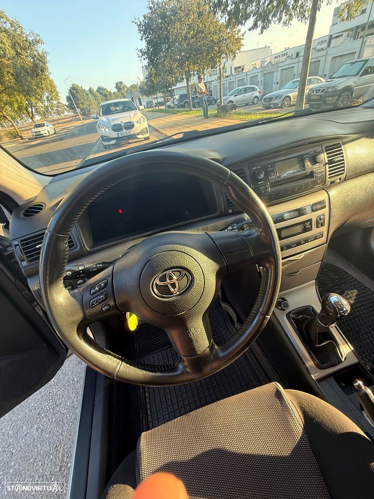 Toyota Corolla 1.4 D-4D - 12