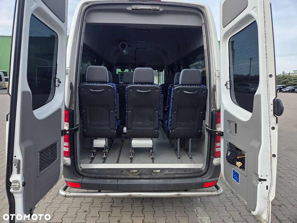 Mercedes-Benz Sprinter - 7