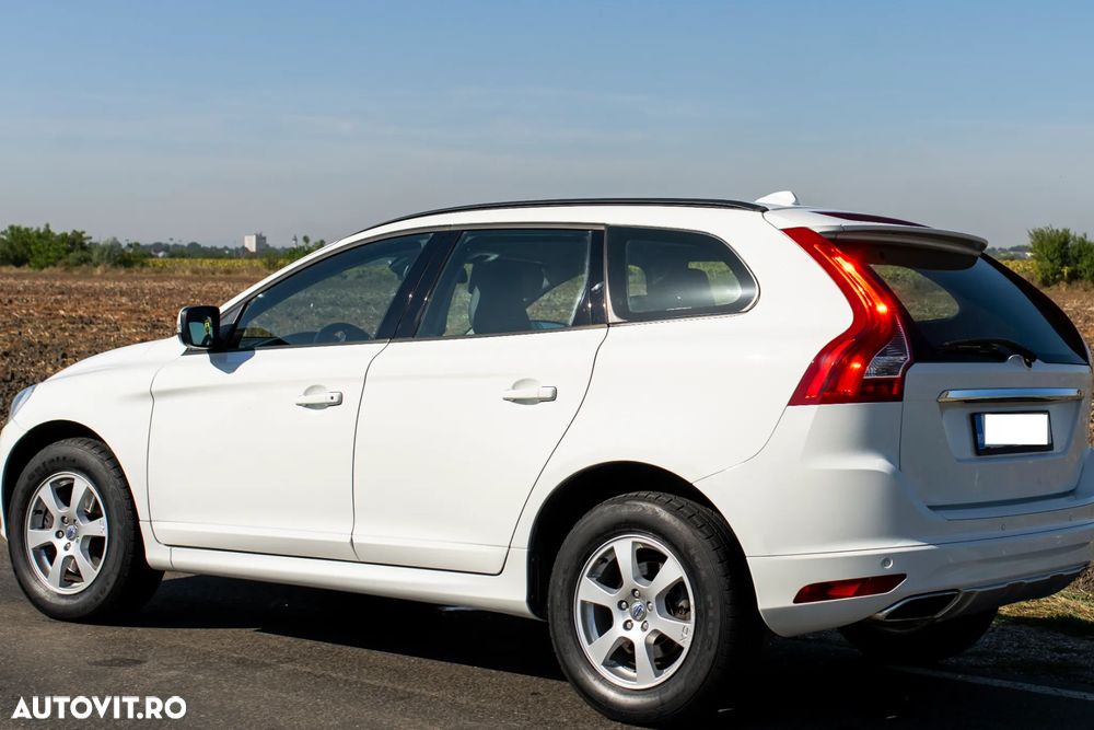 Volvo XC 60 D4 AWD Geartronic Momentum - 5