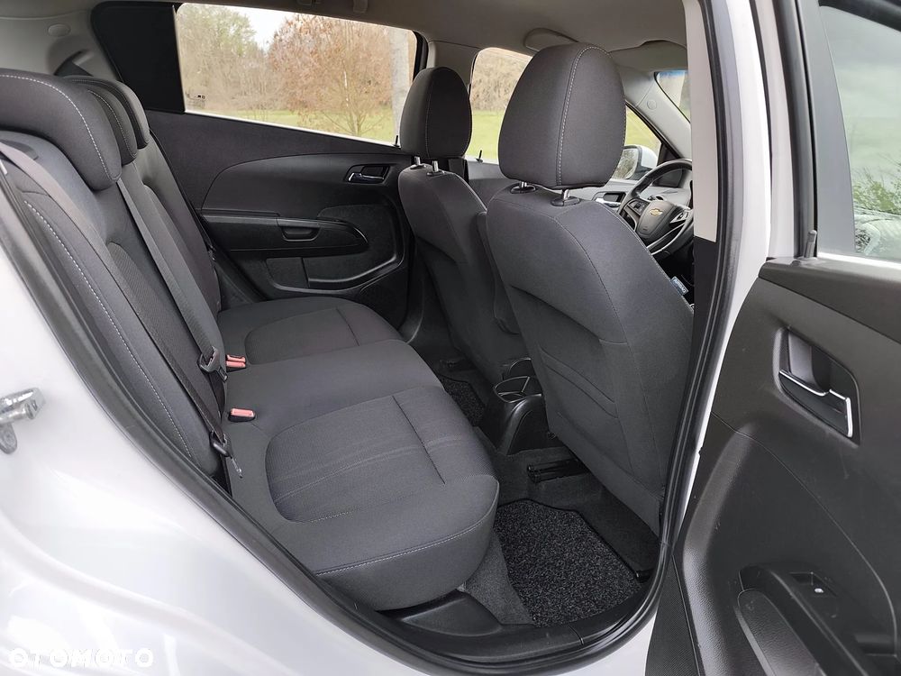 Chevrolet Aveo 1.6 LTZ S/S - 15