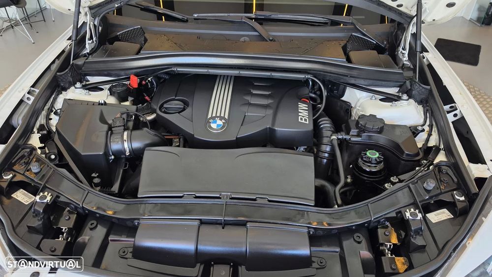 BMW X1 18 d sDrive - 27