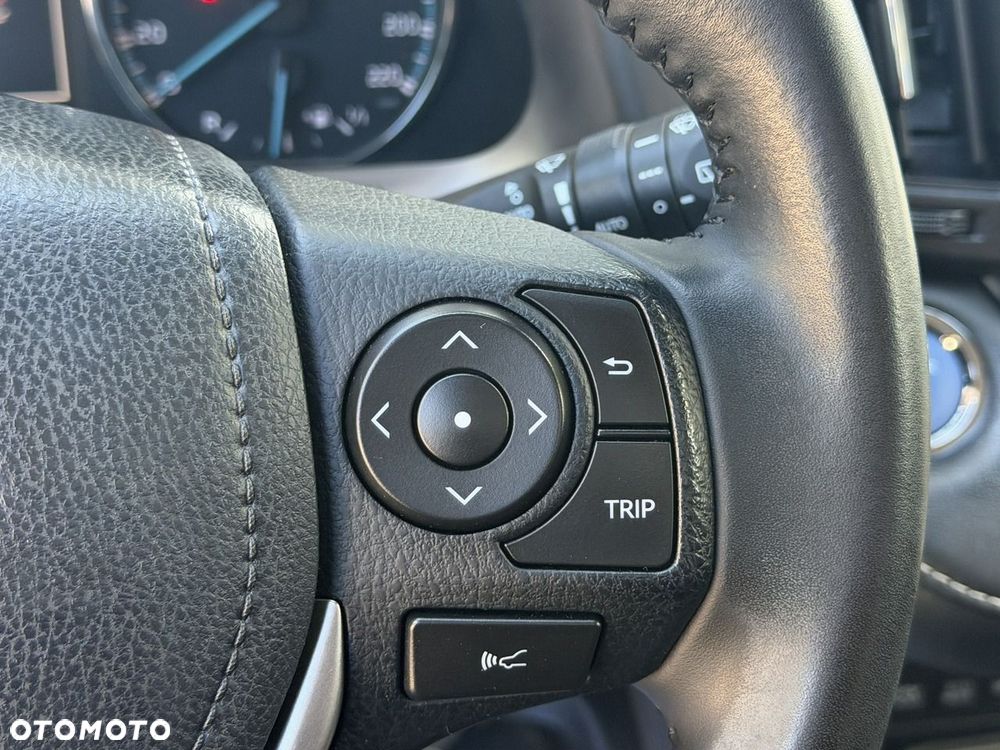 Toyota RAV4 - 24