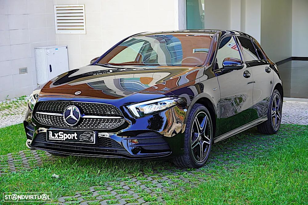 Mercedes-Benz A 250 e AMG Line - 3