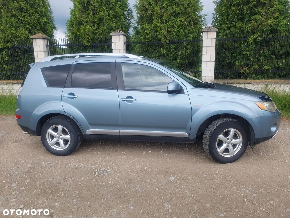 Mitsubishi Outlander 2.0 DID Intense - 11