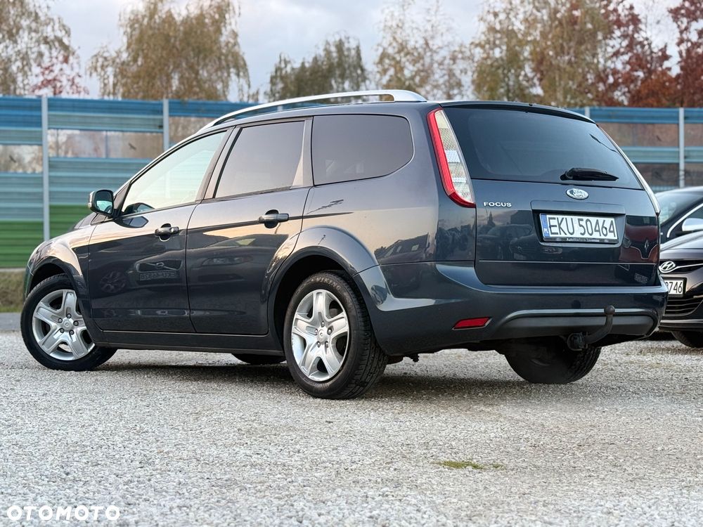 Ford Focus 1.6 16V Ambiente - 10
