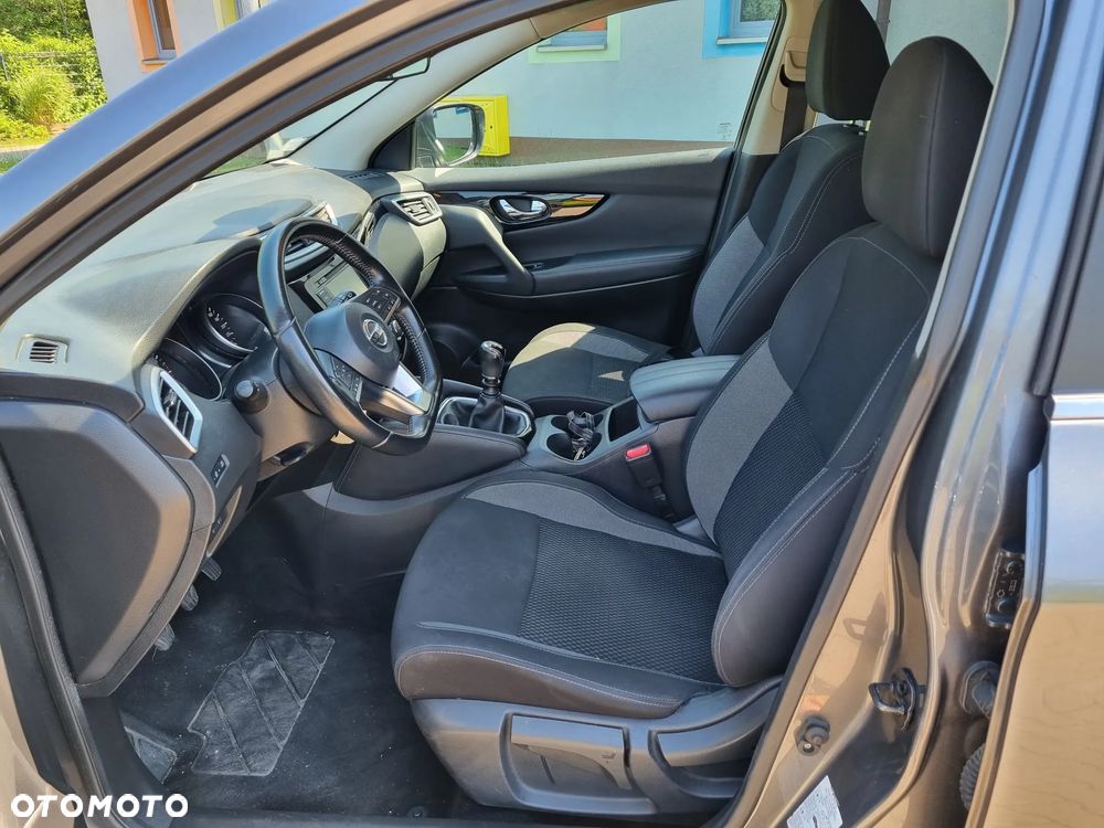Nissan Qashqai 1.3 DIG-T N-Connecta - 14