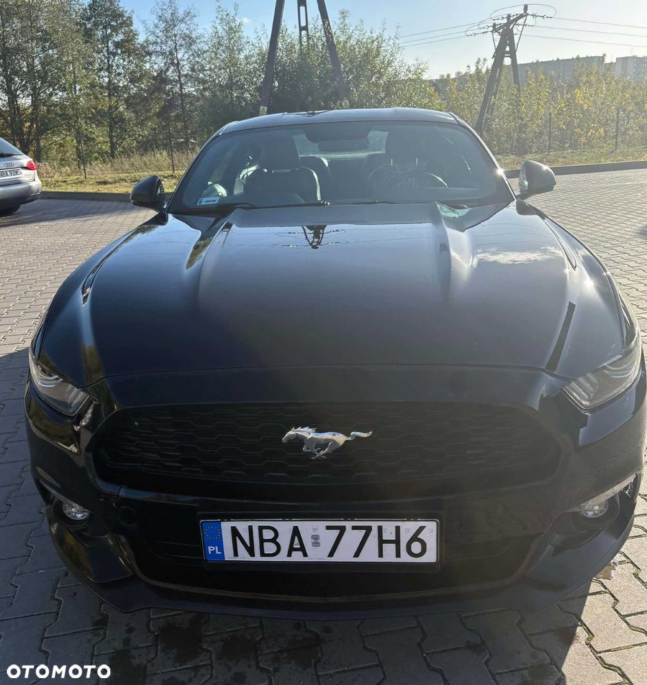 Ford Mustang - 6