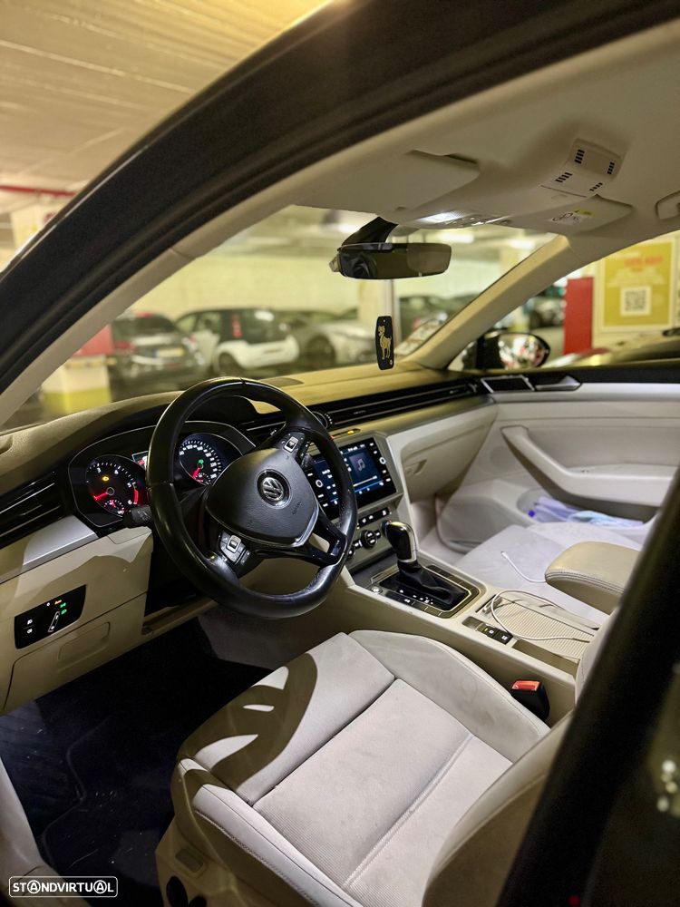 VW Passat Variant 1.6 TDI Confortline DSG - 5