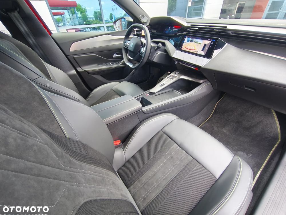 Peugeot 408 1.6 Plug-In Hybrid 225 GT E-DCS7 - 20