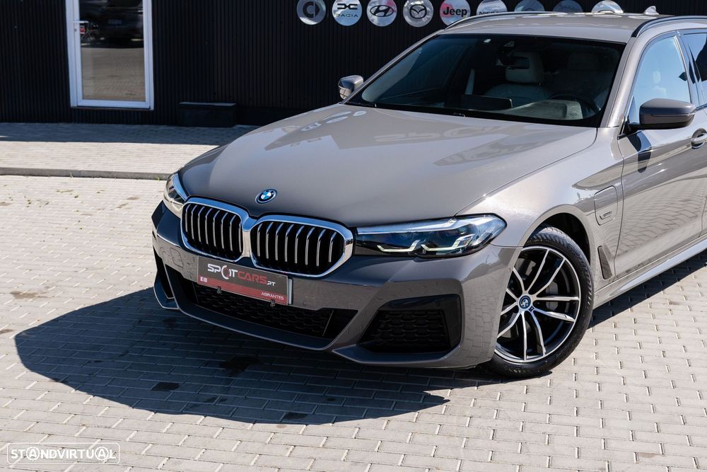 BMW 520 e Pack M - 3