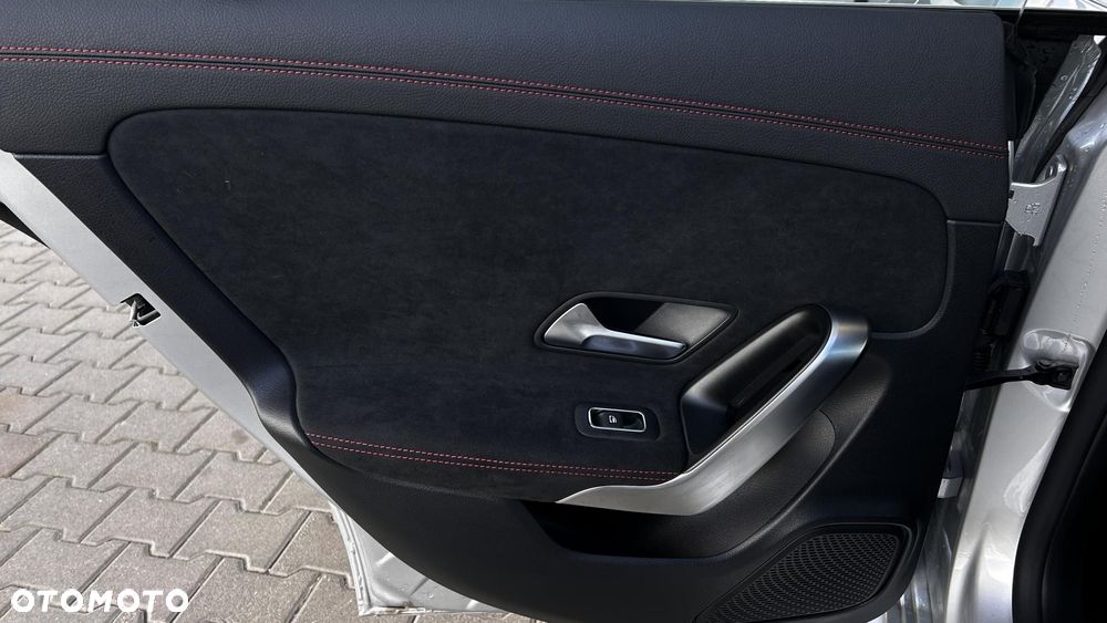 Mercedes-Benz CLA - 19