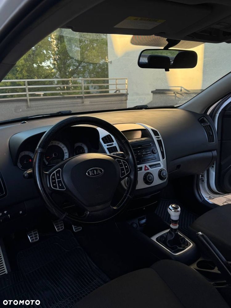 Kia Ceed 1.6 Optimum - 14