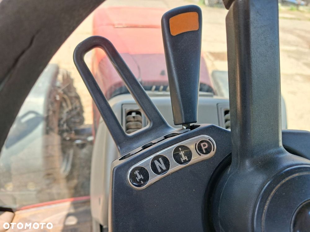 Case Mx 270 Magnum 4X4 - 26