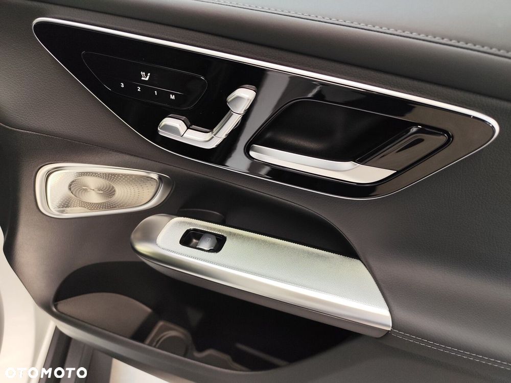 Mercedes-Benz GLC - 14