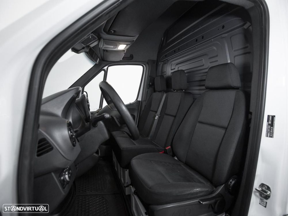 Mercedes-Benz E-SPRINTER - 10
