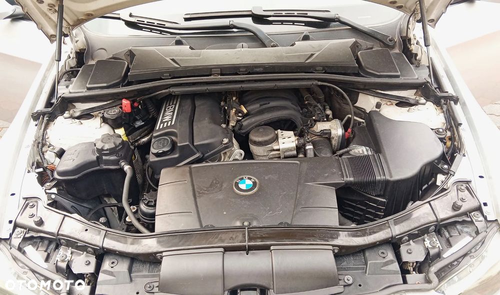 BMW Seria 3 - 16