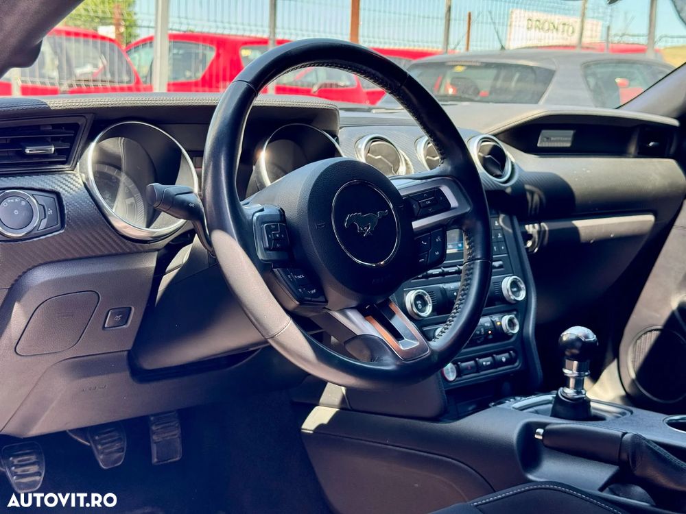 Ford Mustang 2.3 Eco Boost - 5