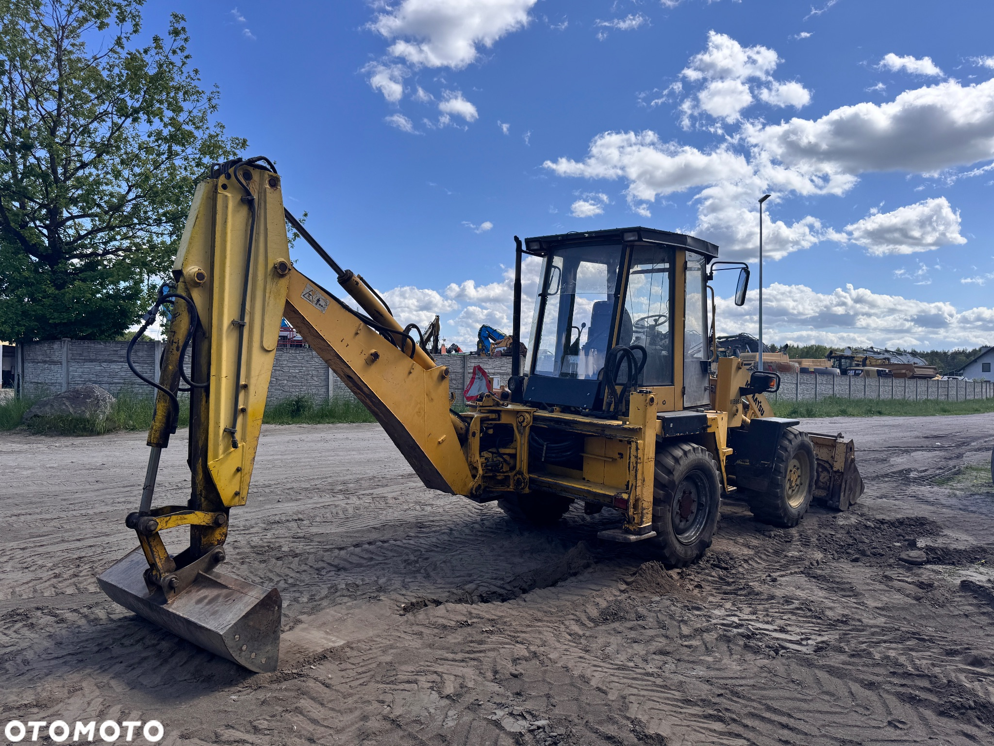 Komatsu 675 - 4