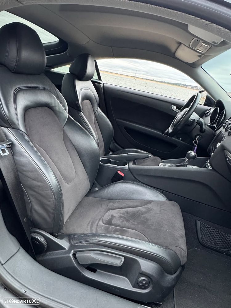 Audi TT Coupé 2.0 TDI quattro Limited Edition S tronic - 10