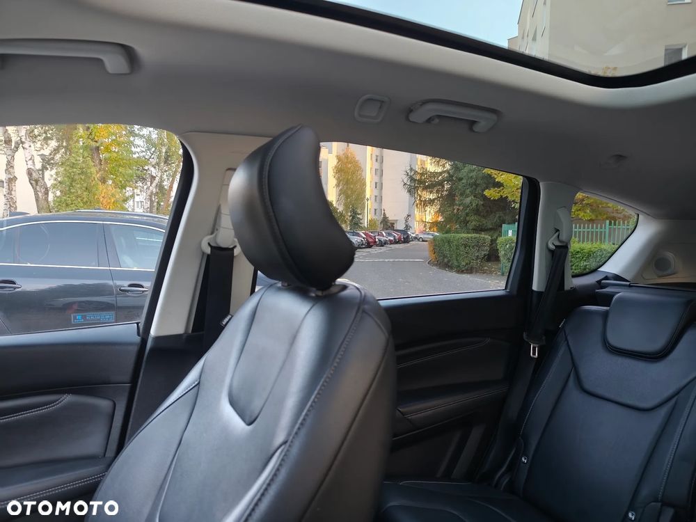 Ford S-Max 2.0 TDCi Titanium PowerShift - 26