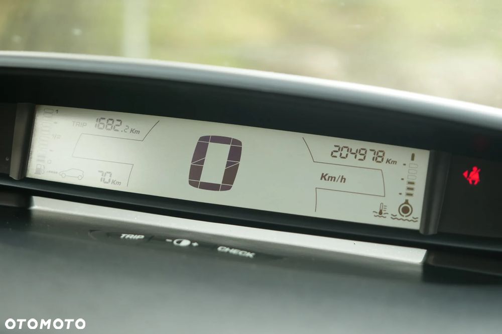 Citroën C4 1.6 16V VTR - 20