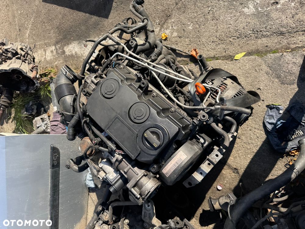 Volkswagen Passat b6 BLS silnik niski przebieg 195 tysięcy Audi - 3