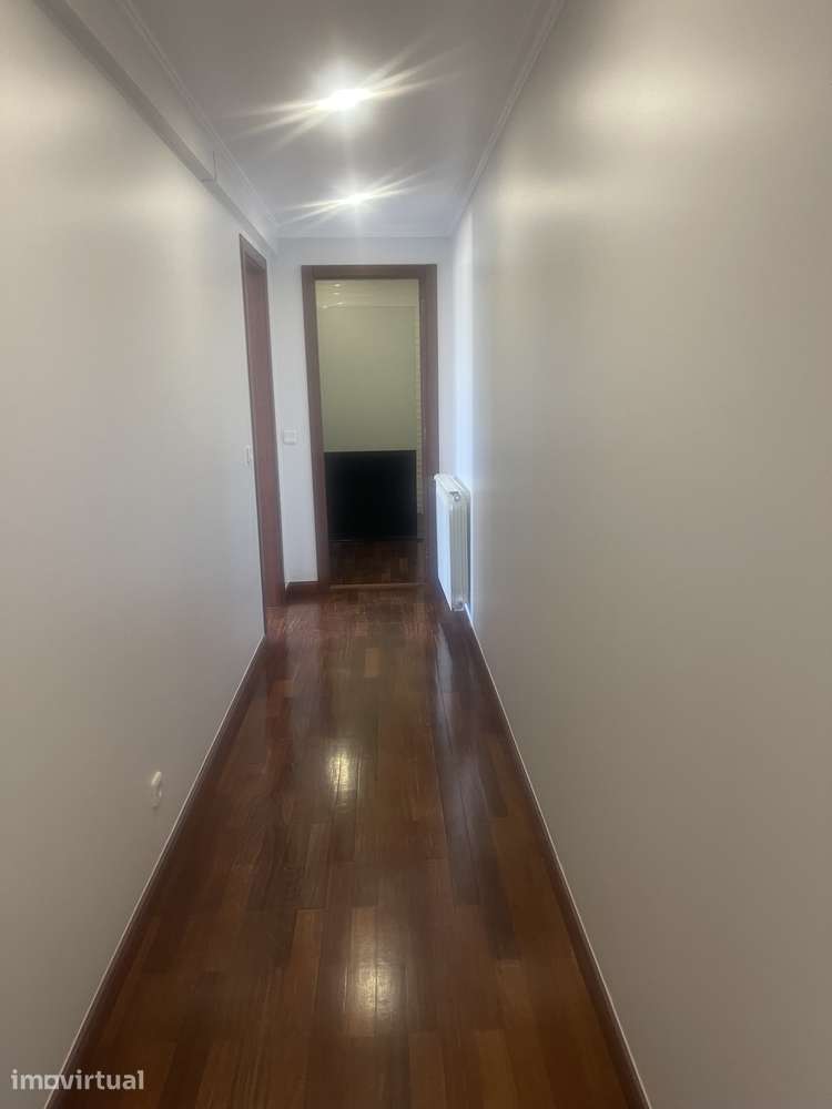 Apartamento T2 mobiliado /Leiria - Grande imagem: 3/8