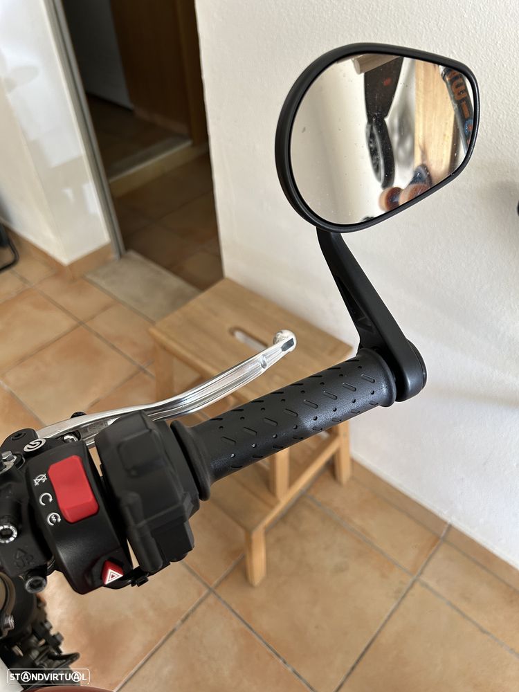 Triumph Speed Twin - 9