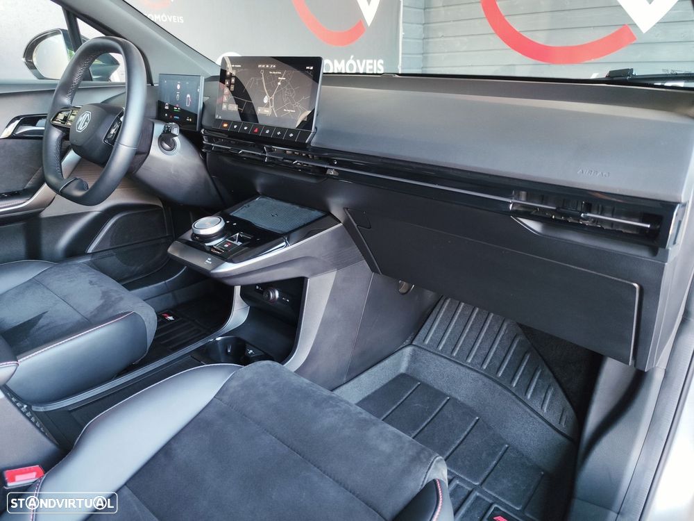 MG MG4 64 kWh XPower Luxury - 38