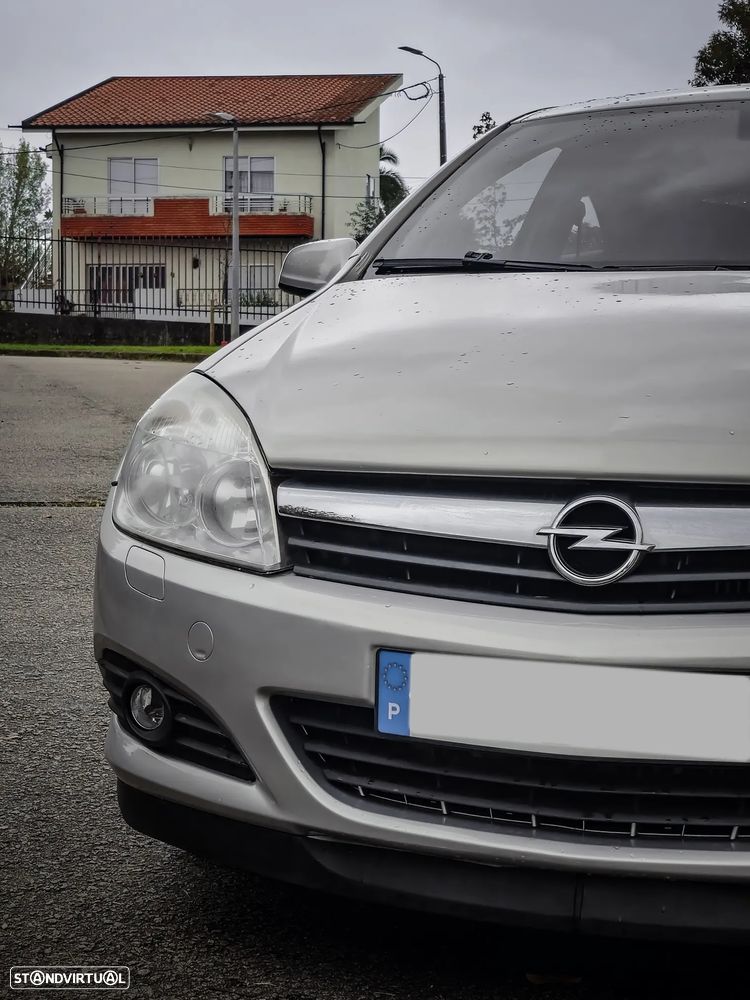 Opel Astra GTC 1.3 CDTI - 4