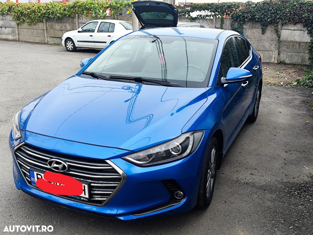 Hyundai Elantra - 3