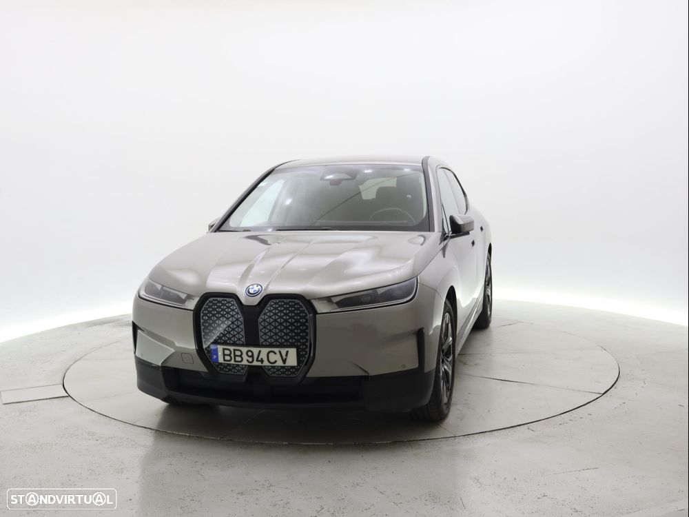 BMW iX xDrive 40 - 12