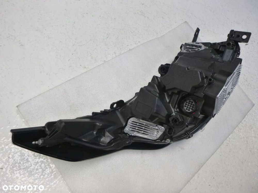 LAND ROVER DISCOVERY 5 L462 LAMPA LEWY PRZÓD LEWA PRZEDNIA 7 PIN UK NR 1 - 12