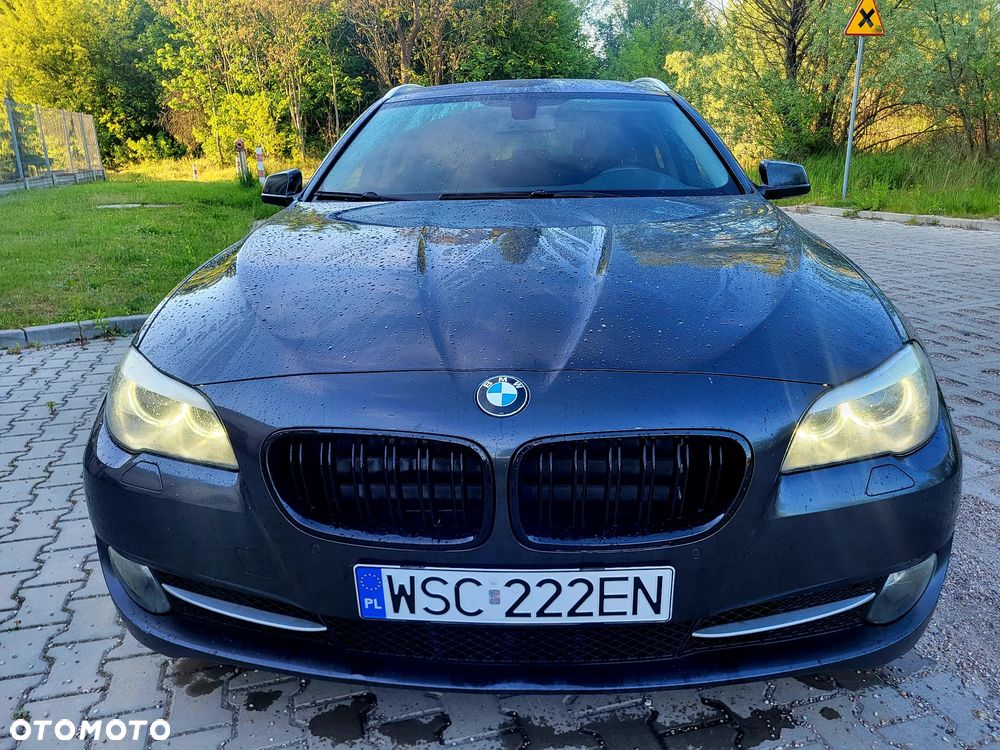 BMW Seria 5 525d - 2