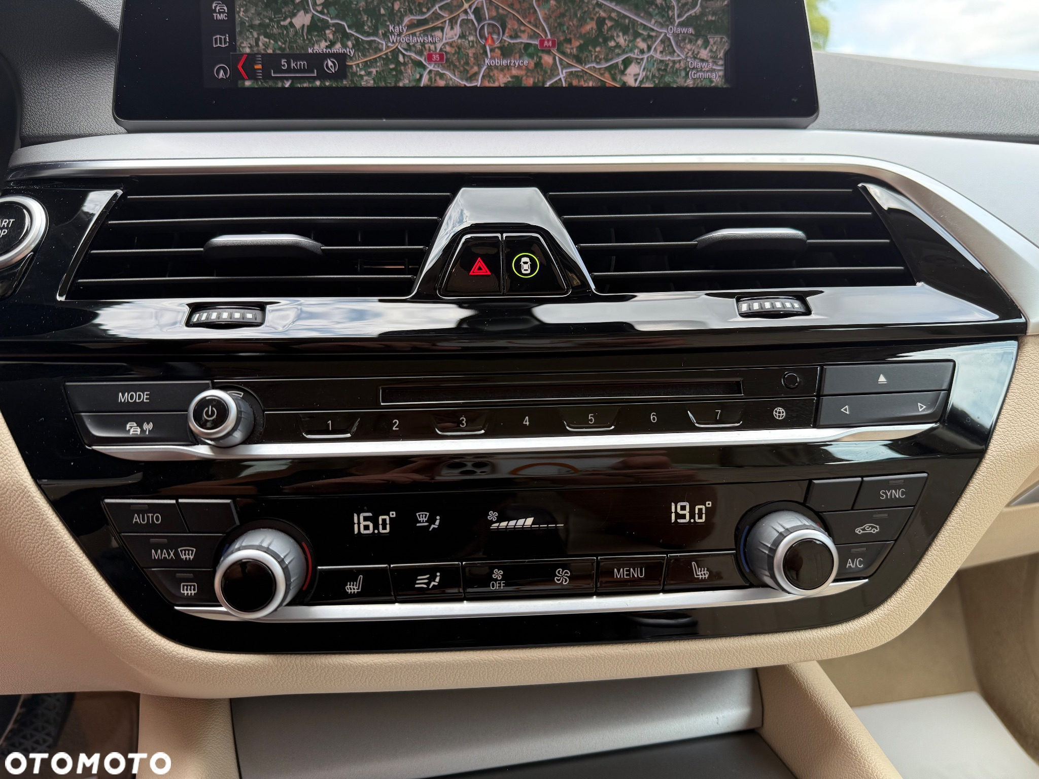 BMW Seria 5 530e Luxury Line sport - 26