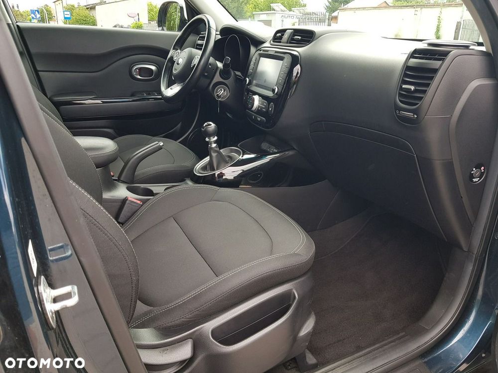 Kia Soul 1.6 GDI Dream Team Edition - 16