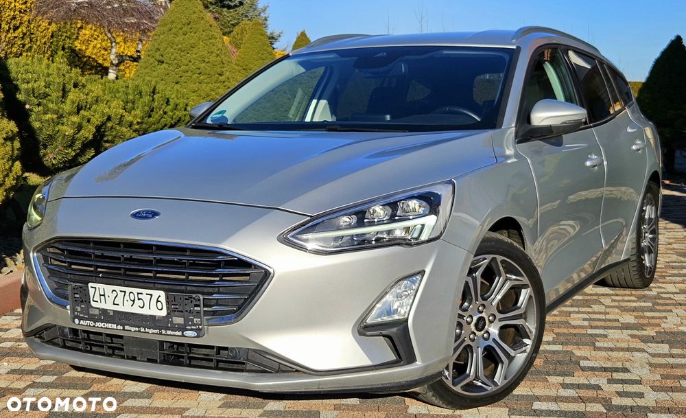 Ford Focus 2.0 EcoBlue Start-Stopp-System TITANIUM - 2