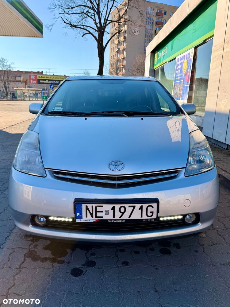 Toyota Prius 1.5 VVT-i Prestige - 3