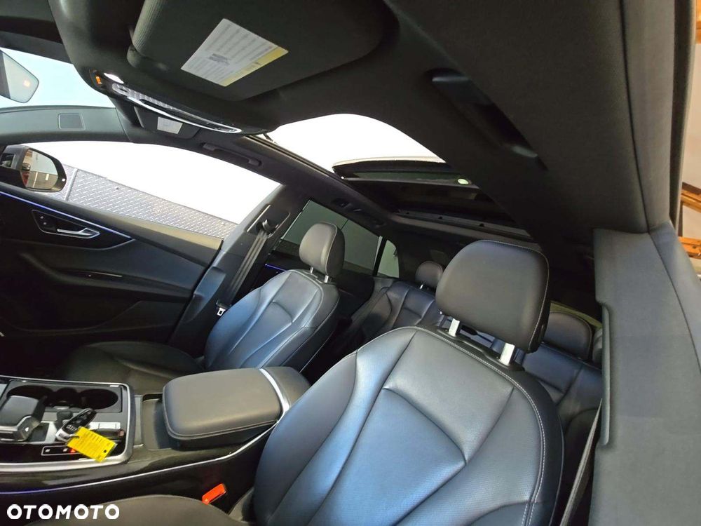 Audi Q8 55 TFSI mHEV Quattro Tiptronic - 11