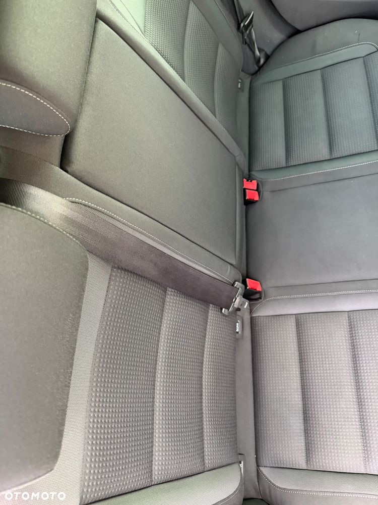 Volkswagen Golf - 2