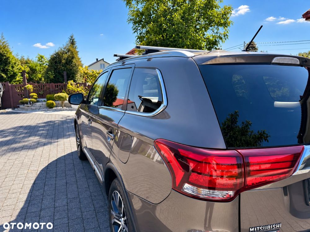 Mitsubishi Outlander - 7