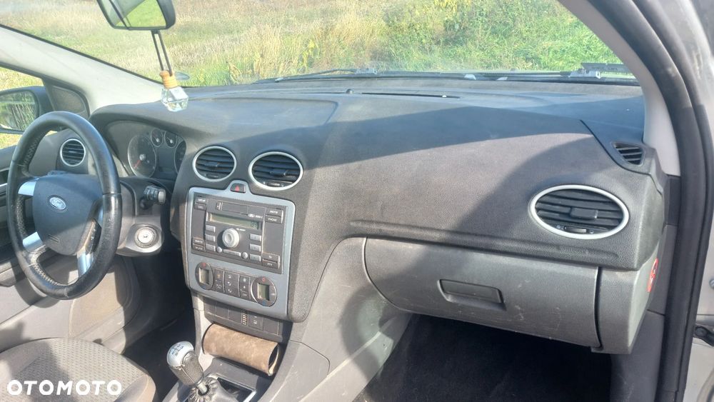 Ford Focus 1.6 16V Titanium - 8