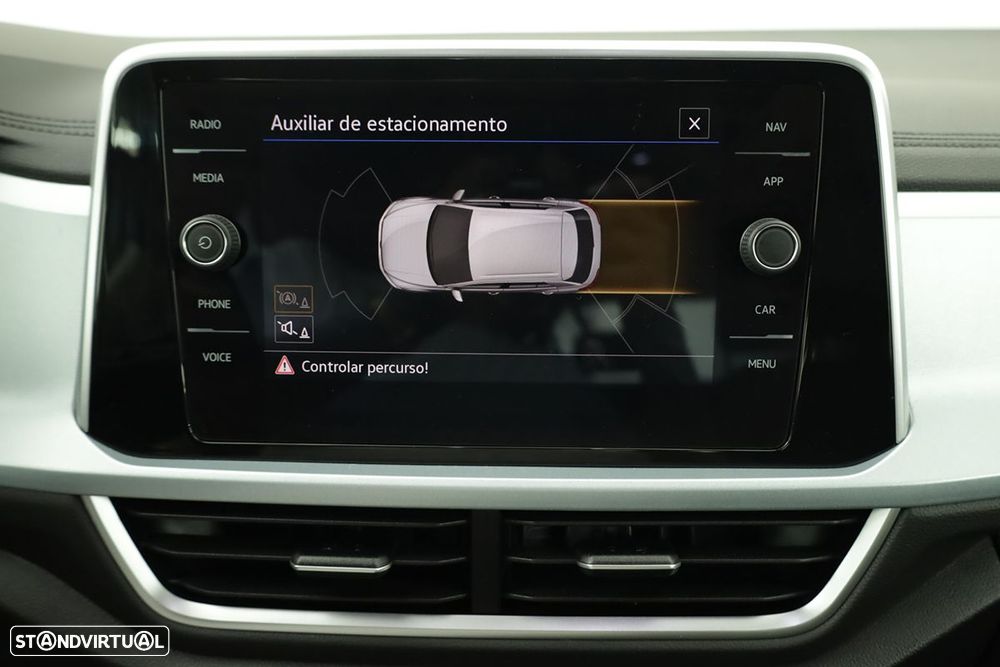VW T-Roc 1.0 TSI - 12